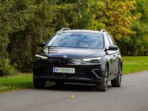 MG5 Electric Luxury Long Range