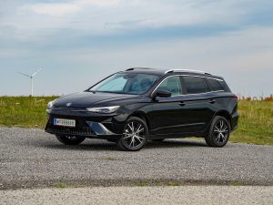MG5 Electric Luxury Long Range
