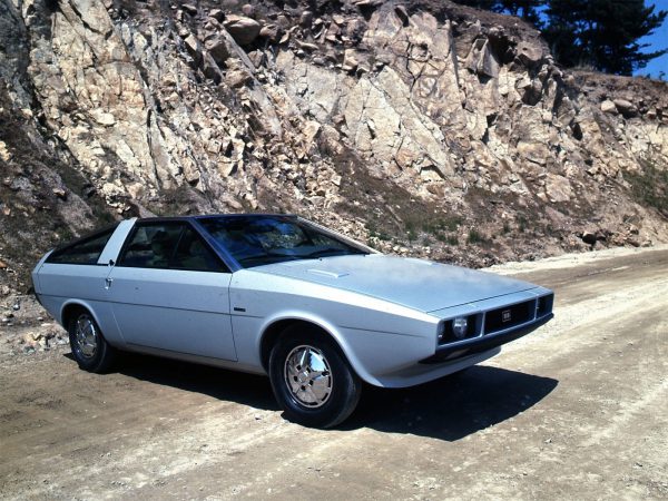 Hyundai Pony Coupe 01