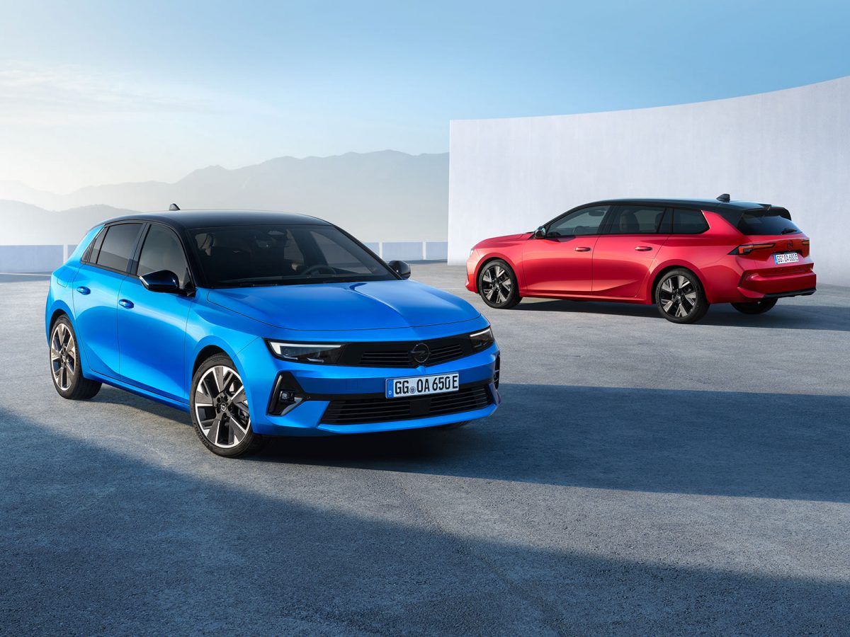 Opel Astra Electric 2022 01