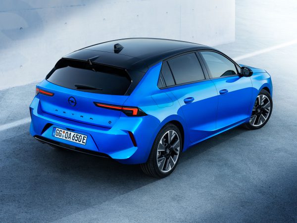 Opel Astra Electric 2022 02