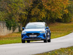Ford Focus Turnier 1,0 EcoBoost Hybrid DC7 Active