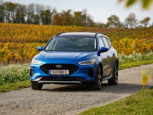 Ford Focus Turnier 1,0 EcoBoost Hybrid DC7 Active