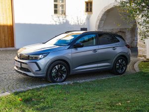 Opel Grandland Plug-in-Hybrid 300 Ultimate