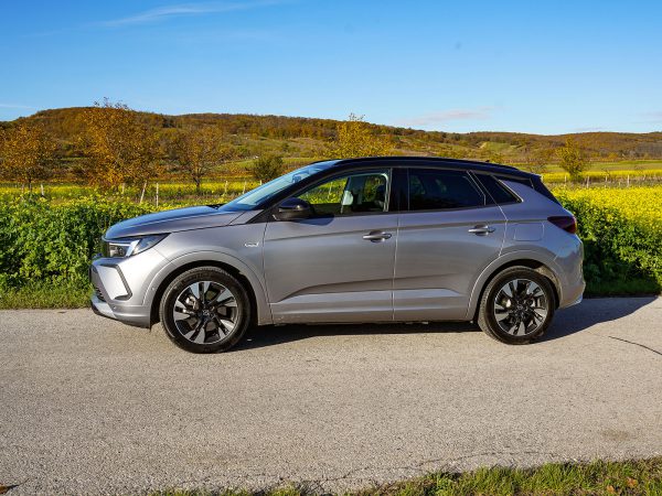 Opel Grandland Plug-in-Hybrid 300 Ultimate