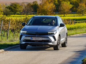 Opel Grandland Plug-in-Hybrid 300 Ultimate