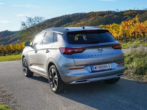 Opel Grandland Plug-in-Hybrid 300 Ultimate