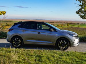 Opel Grandland Plug-in-Hybrid 300 Ultimate
