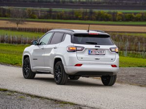 Jeep Compass e-Hybrid DCT7 S