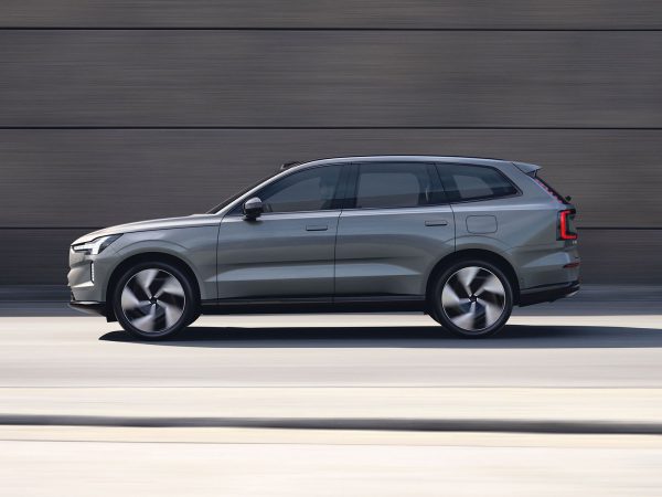 Volvo EX90 2022 04