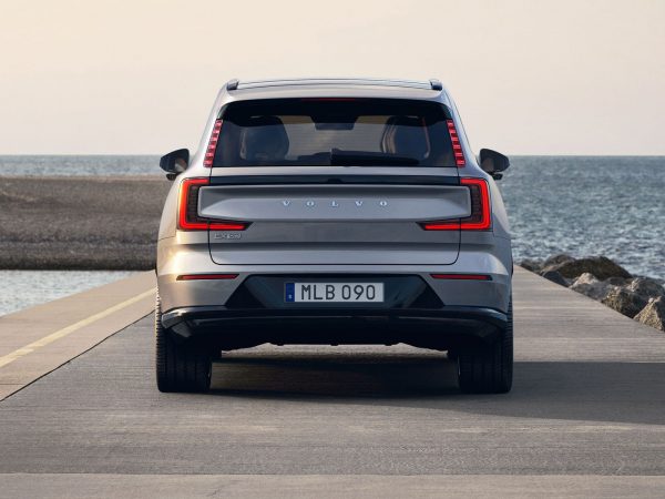 Volvo EX90 2022 08