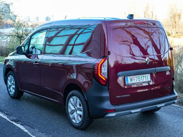 Renault Kangoo Van e-tech electric
