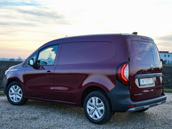 Renault Kangoo Van e-tech electric