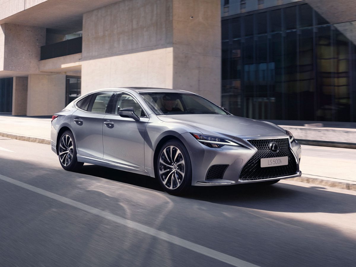 Lexus LS 2022 01