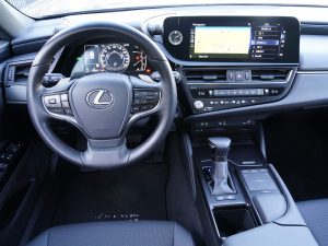 Lexus ES 300h Business Line