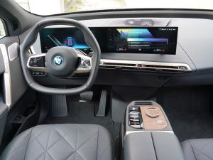 BMW iX M60