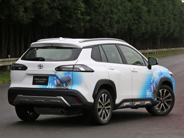 Toyota Corolla Cross H2 Concept 2022 02