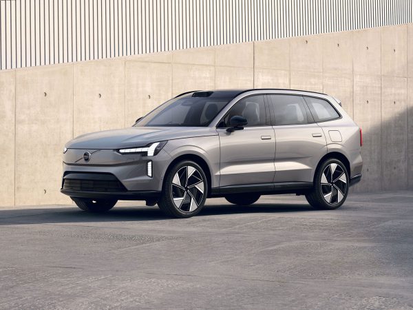 Volvo EX90 2022 01