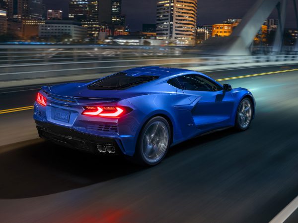 Chevrolet Corvette E Ray 2023 07