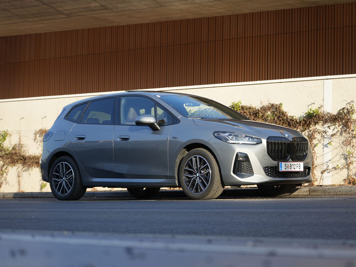 BMW 230e xDrive Active Tourer