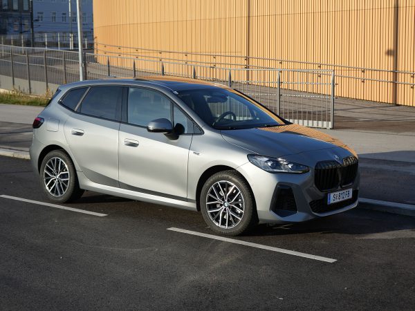 BMW 230e xDrive Active Tourer