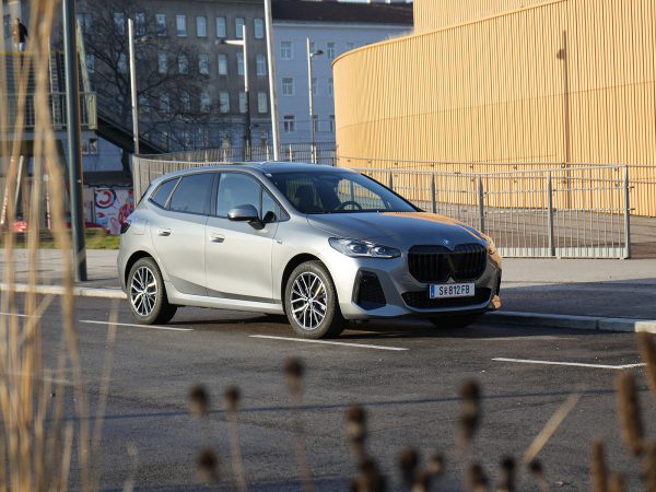 BMW 230e xDrive Active Tourer
