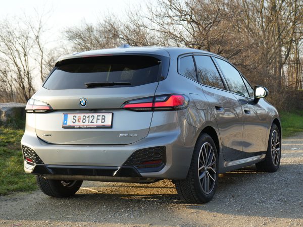 BMW 230e xDrive Active Tourer