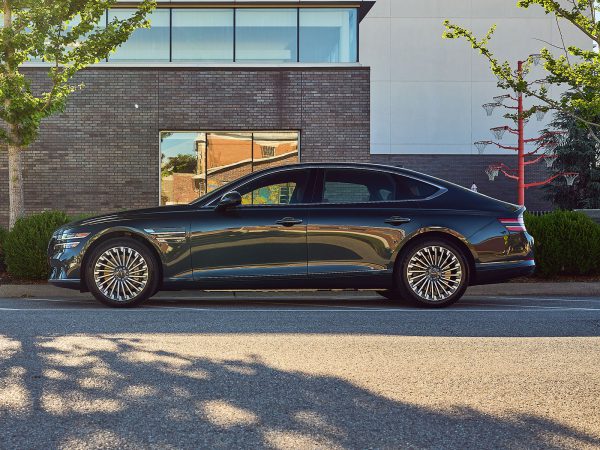 Genesis G80 Electrified 2023 04
