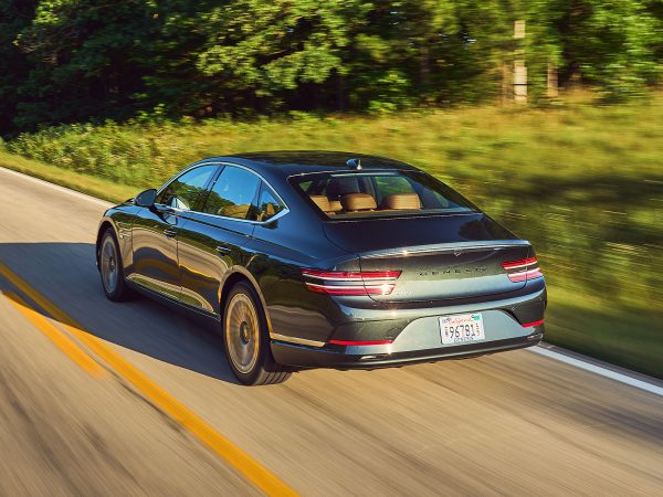 Genesis G80 Electrified 2023 06