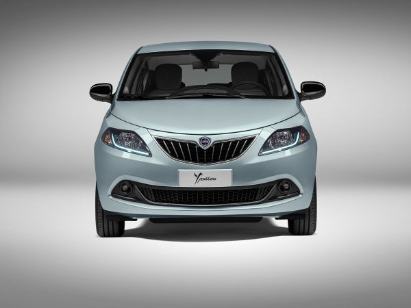 Lancia Ypsilon 2023 05