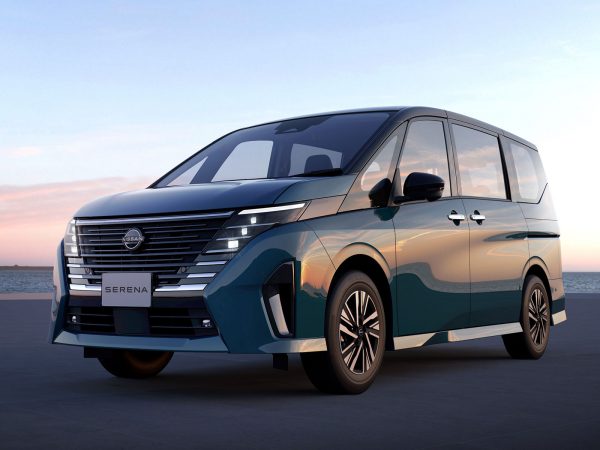 Nissan Serena 2023 06