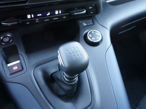 Peugeot Rifter Van Allure BlueHDi 130