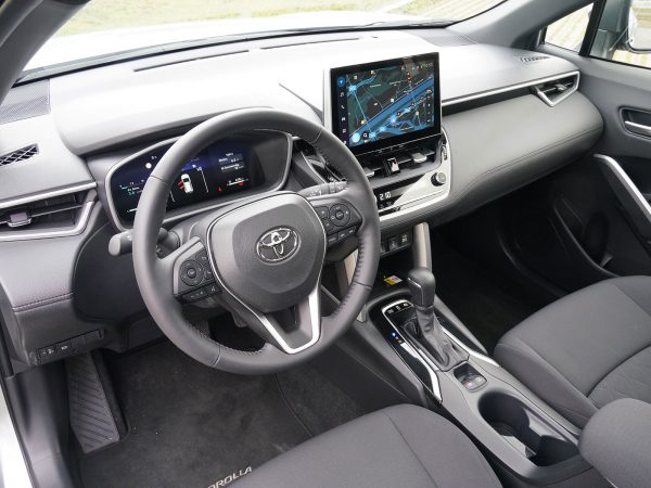 Toyota Corolla Cross 2.0 AWD-i Design