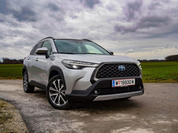 Toyota Corolla Cross 2.0 AWD-i Design