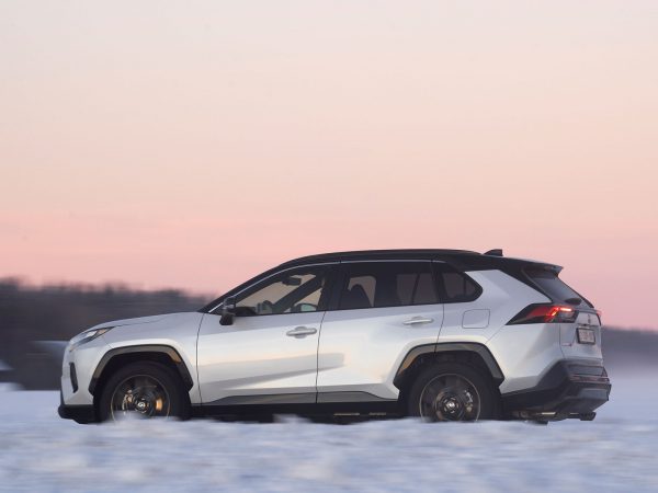 Toyota Rav4 2023 04