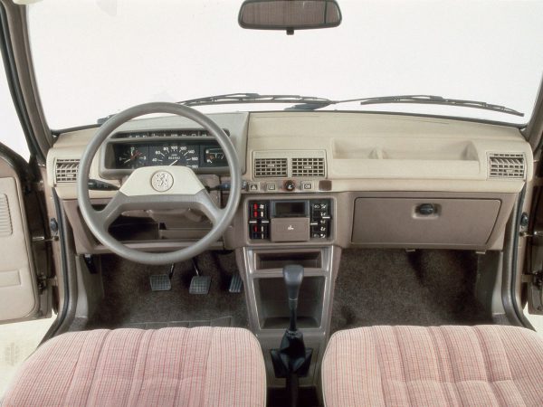 Peugeot 205 2023 06