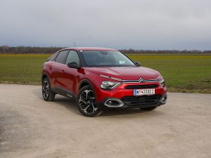 Citroen C4 Shine PureTech 130 EAT8