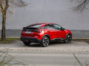Citroen C4 Shine PureTech 130 EAT8