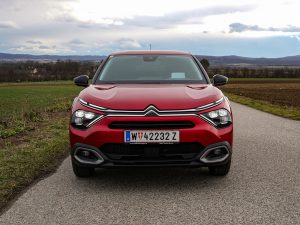 Citroen C4 Shine PureTech 130 EAT8