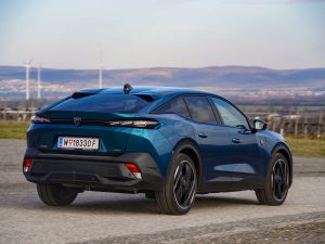 Peugeot 408 GT PHEV 225 e-EAT8
