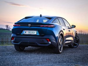 Peugeot 408 GT PHEV 225 e-EAT8