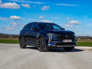 DS 7 Opera E-TENSE 300 4x4