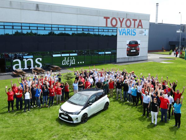 81100 yaris3000000ext