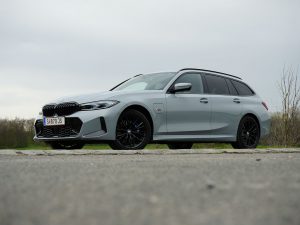 BMW 330e xDrive Touring