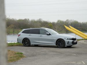 BMW 330e xDrive Touring