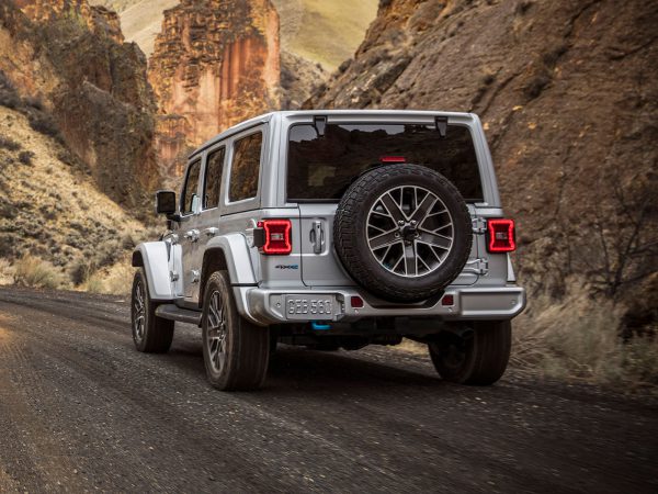 Jeep Wrangler Facelift 2023 02