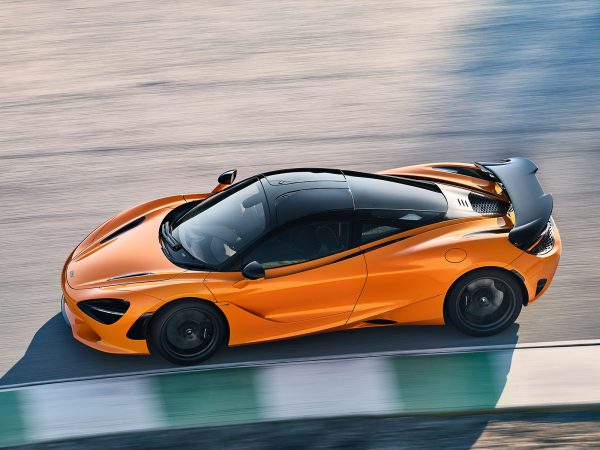 McLaren 750S Coupe 2023 03