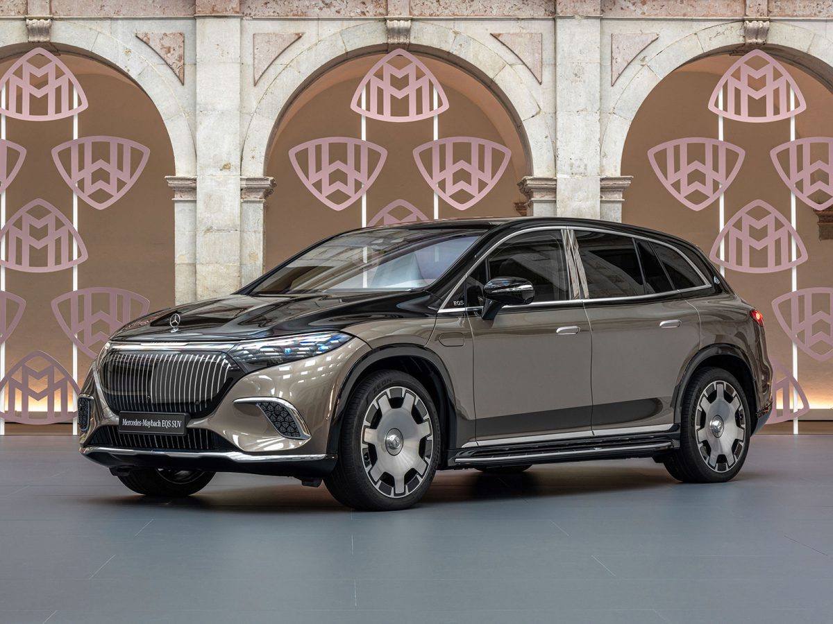 Mercedes Maybach EQS SUV 2023 01
