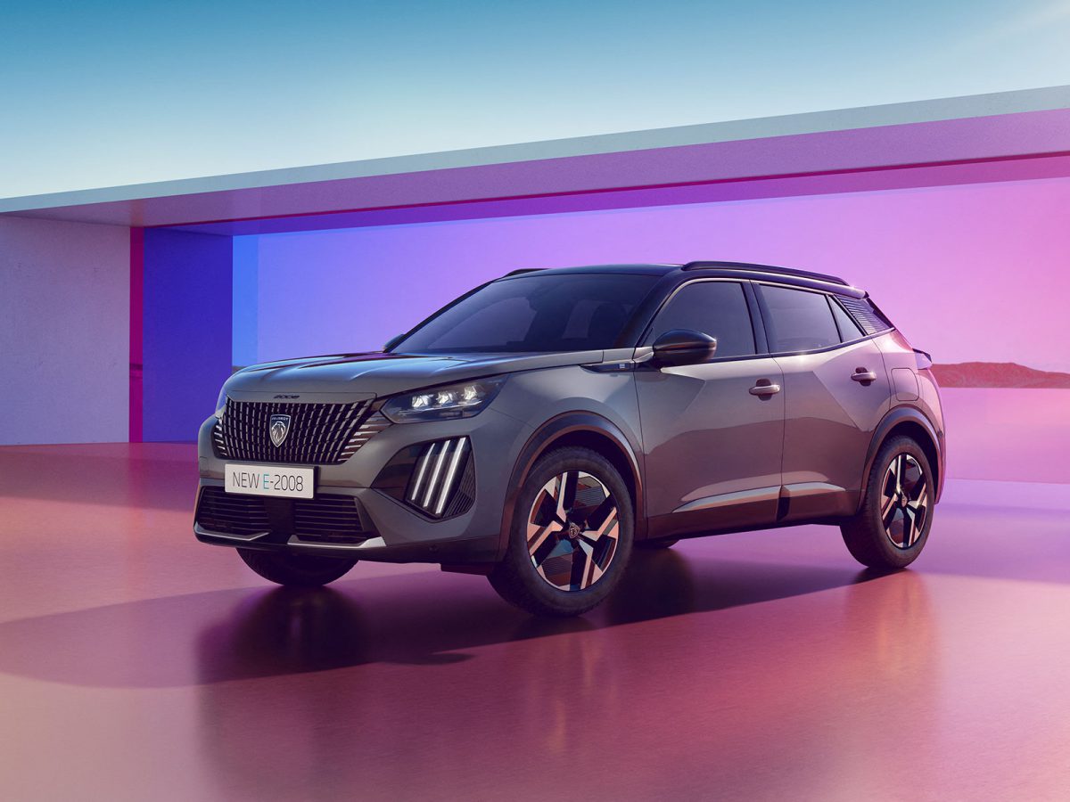 Peugeot 2008 FL 2023 01
