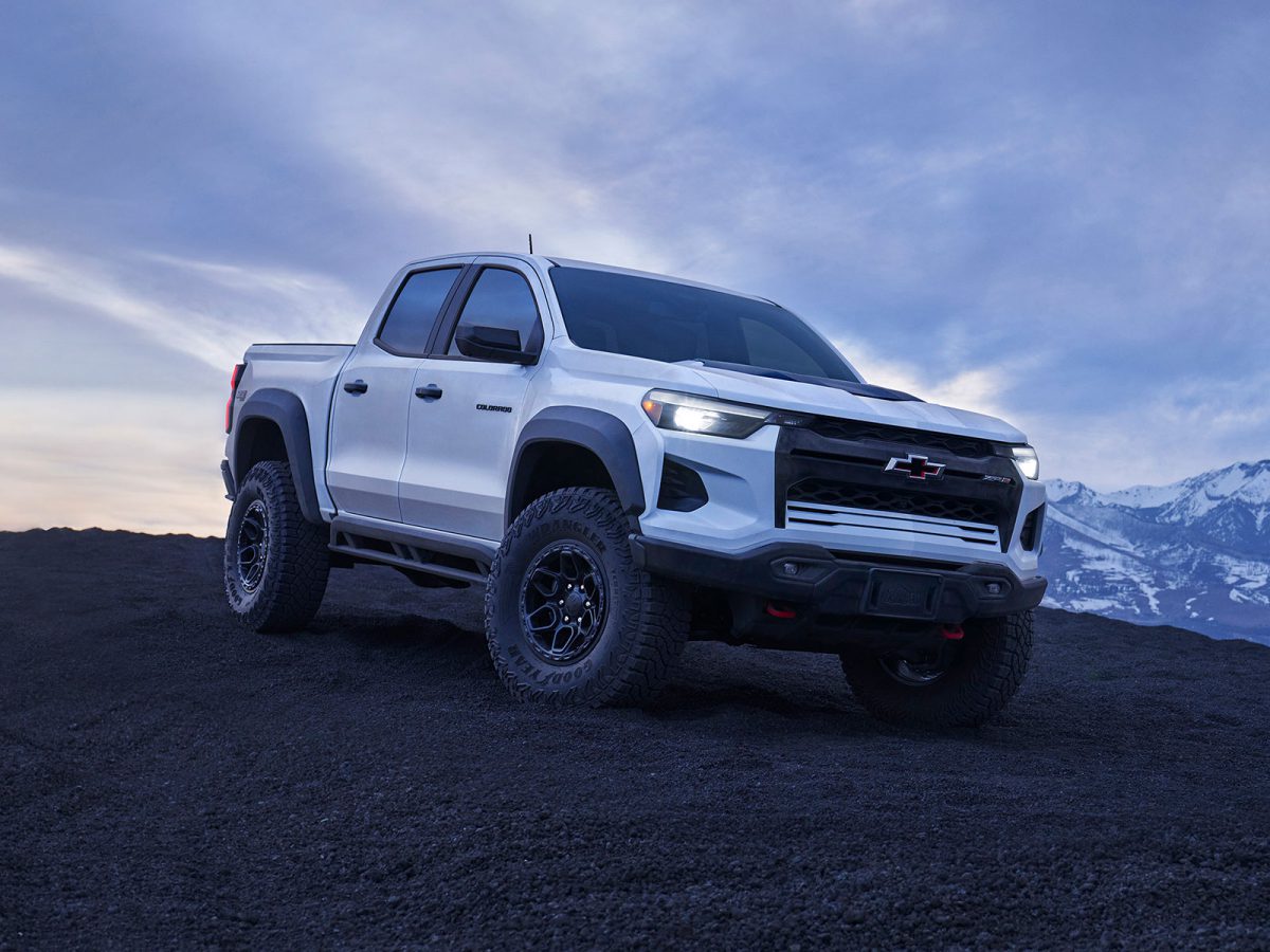 Chevrolet Colorado ZR2 Bison 2023 01